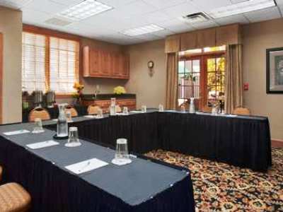 Homewood By Hilton At The Crossing Hotel